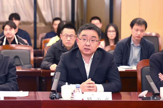 648f6d716f4982e0571541bb04e9886